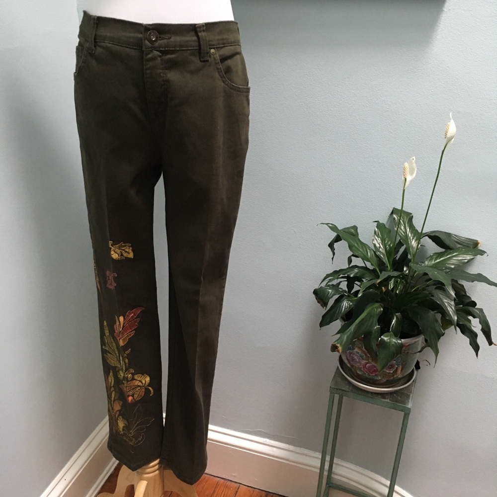 Gloria Vanderbilt Green Jeans w/ Embroidery